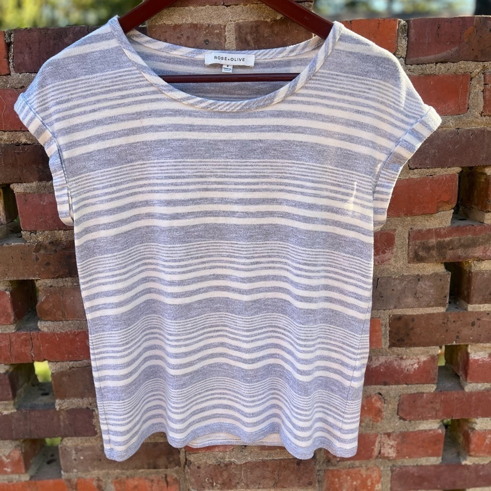 Rose & Olive White & Gray Striped Cap Sleeve Crew Neck T-Shirt
